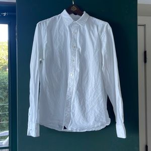 Classic Untuckit white button down men's shirt